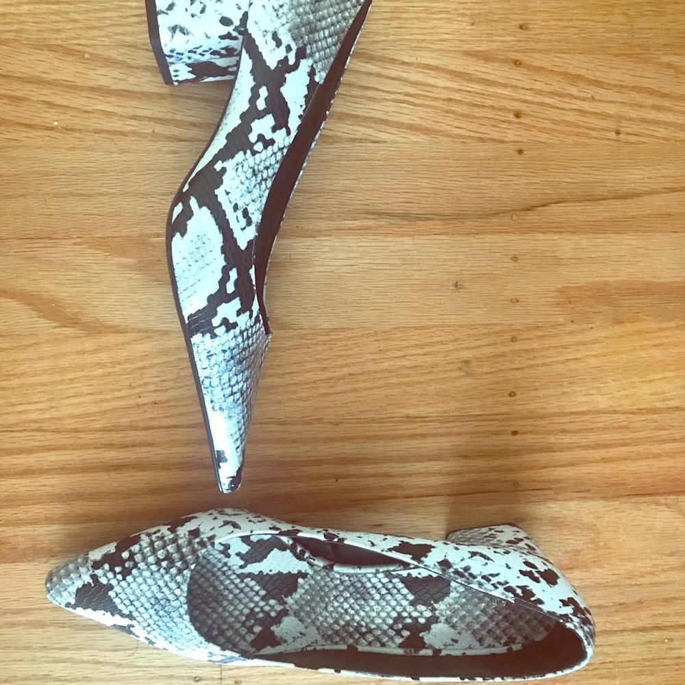 Zara snake skin block heel pumps